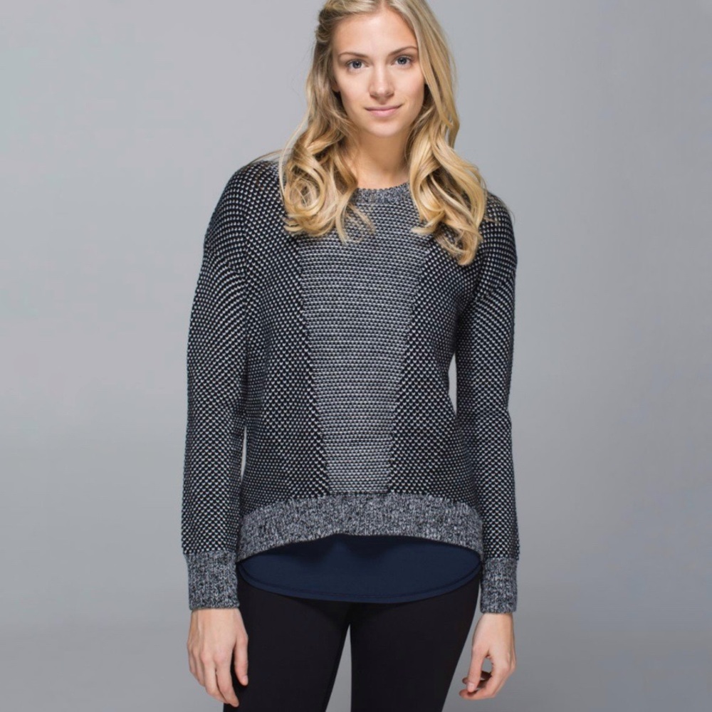 Lululemon | Yogi Crew Sweater in Black Heathered Light Grey